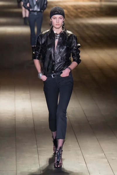 Look 23